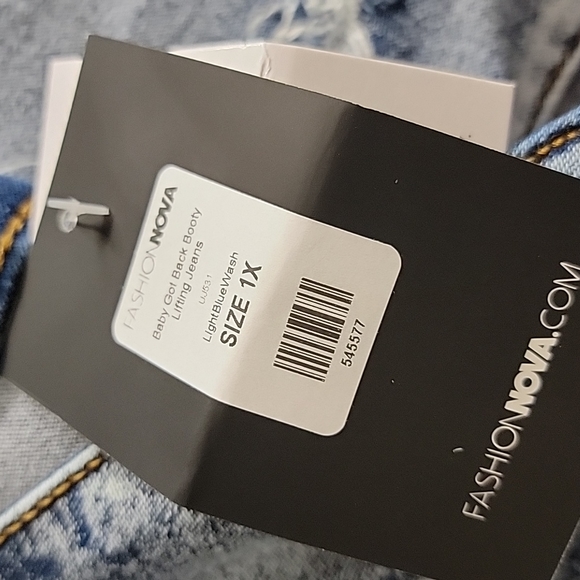 Jeans - Picture 3 of 4